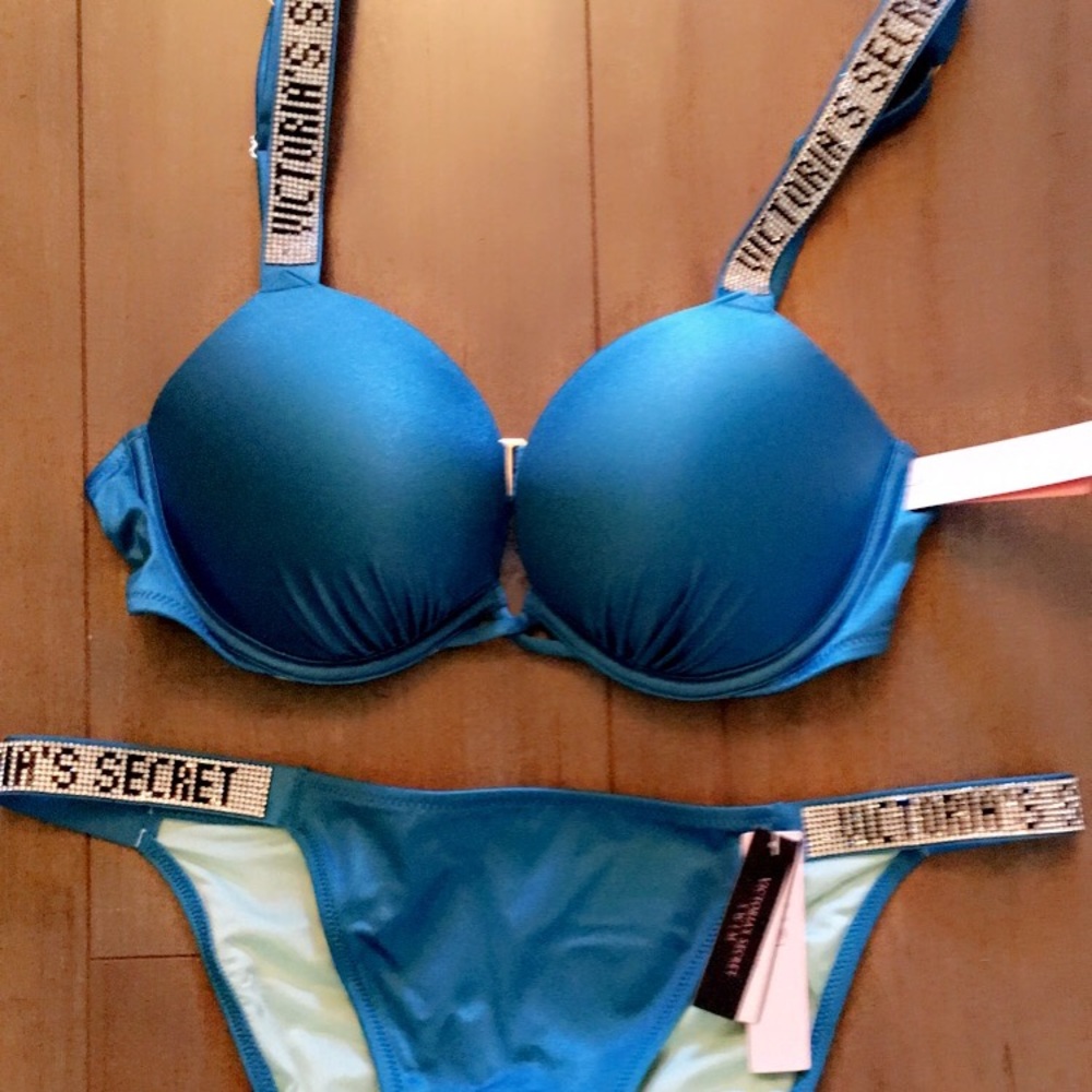 Victoria secrets swimsuit blue bikini M 32 C